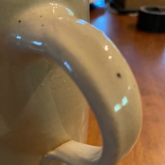 Marshall Pottery Cat Pitcher 6” x 4”
In great condition! - Picture 7 of 7
